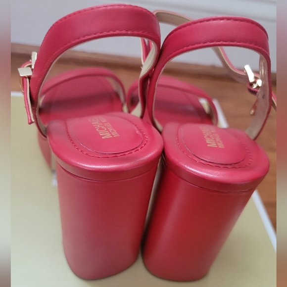 Michael Kors Laci embellished platform sandals Size 8 red Whiteout box - Picture 3 of 4